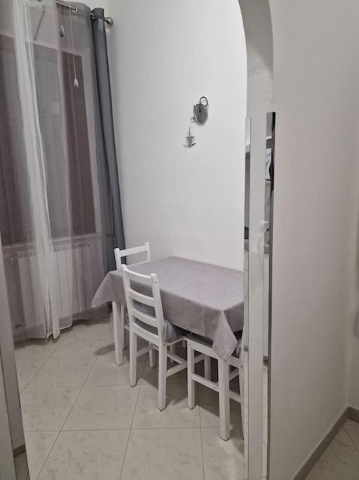 Cinzia's House Of Mirrors Apartamento